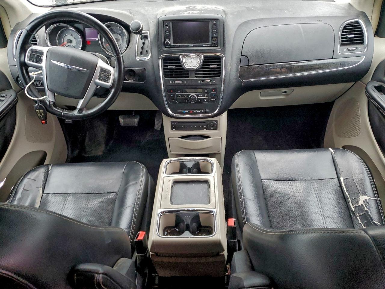 CHRYSLER TOWN & COUNTRY TOURING L