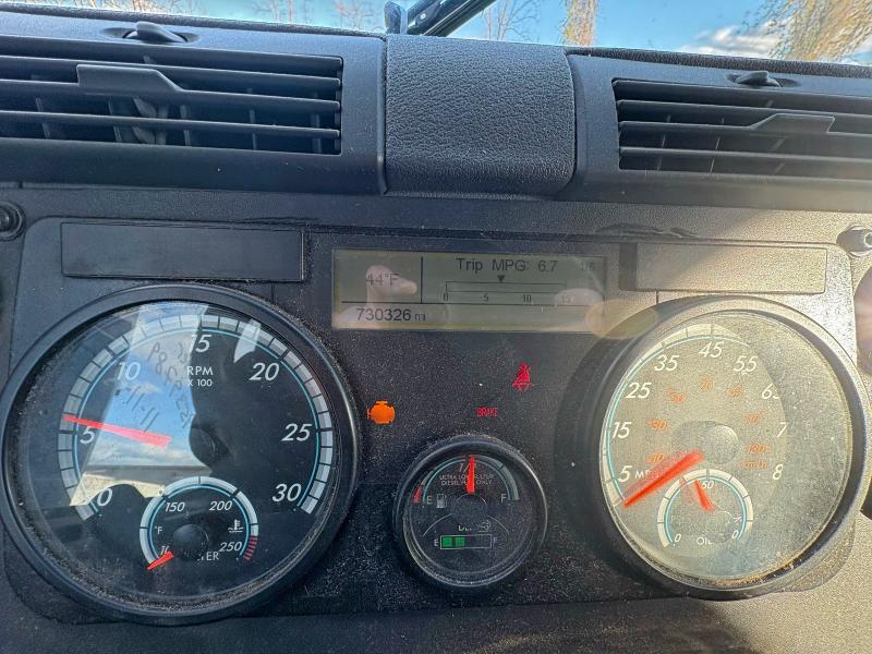 2016 FREIGHTLINER CASCADIA 1 #3301637655