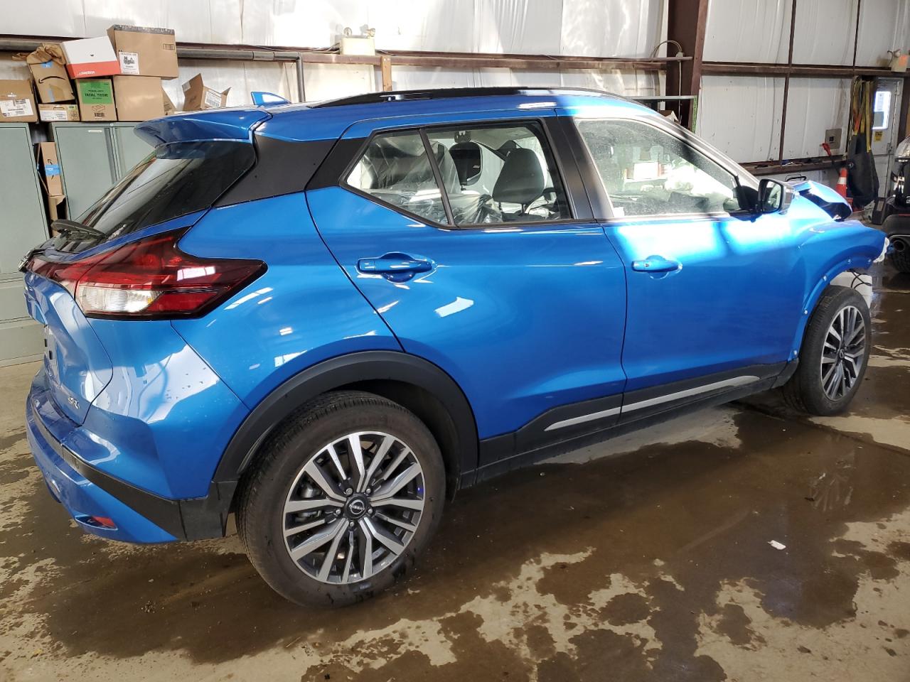 NISSAN KICKS SR