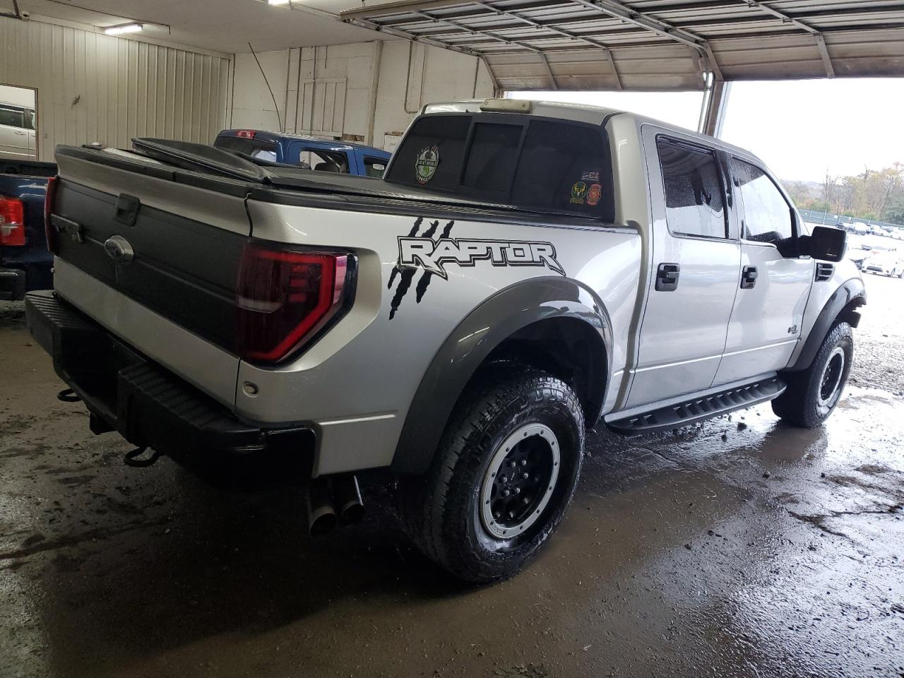 FORD F-150 SVT RAPTOR