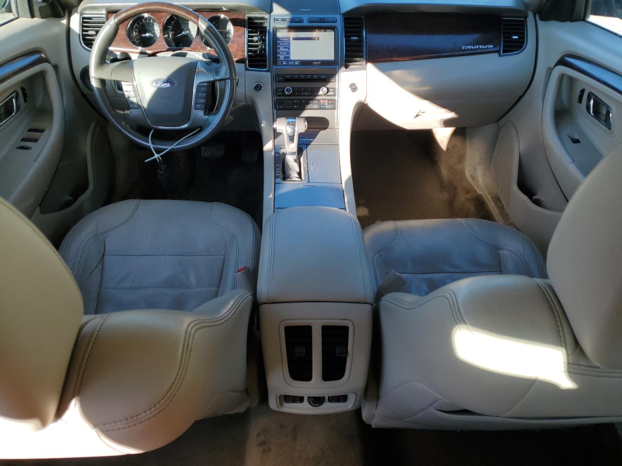 Lot #3301834334 2012 FORD TAURUS LIMITED