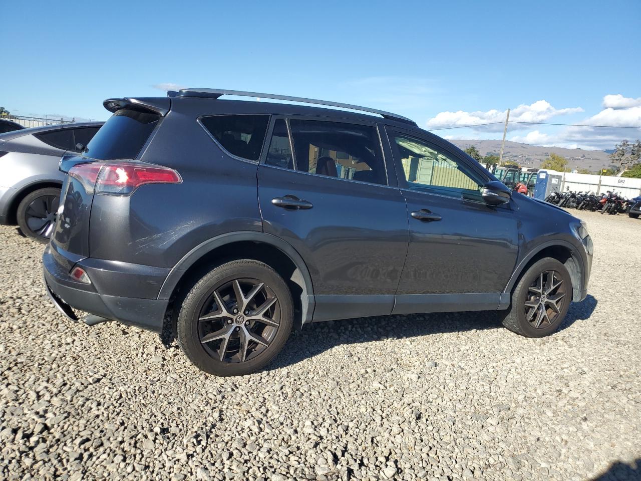 TOYOTA RAV4 SE