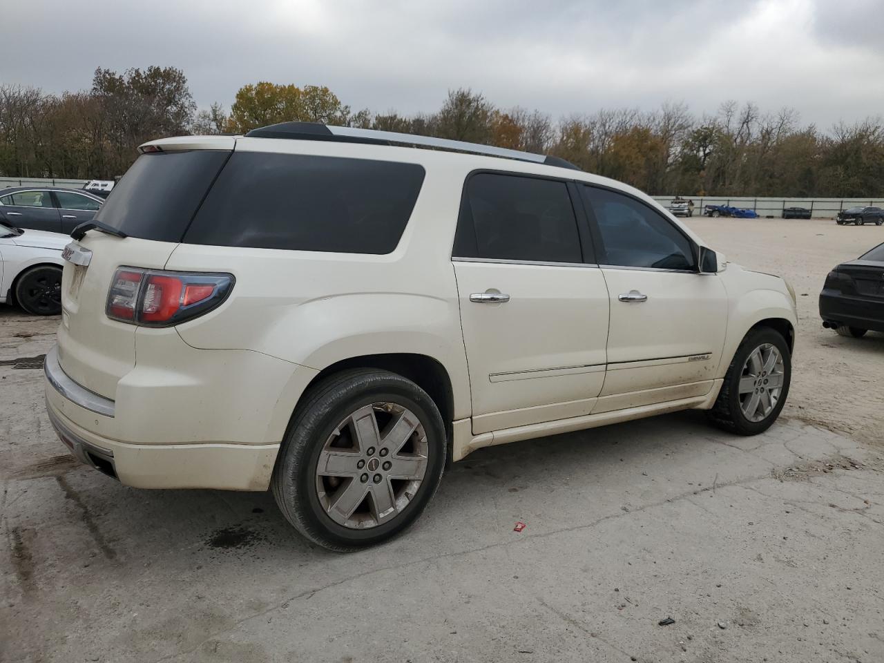 GMC ACADIA DENALI