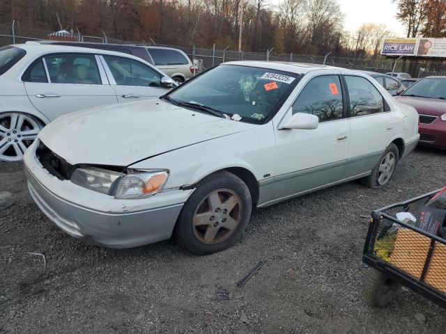 Global Auto Auctions: 2001 TOYOTA CAMRY CE