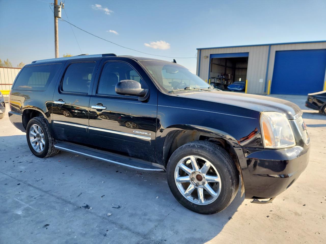 GMC YUKON DENALI