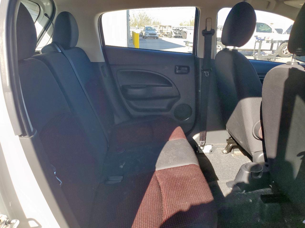 MITSUBISHI MIRAGE LE