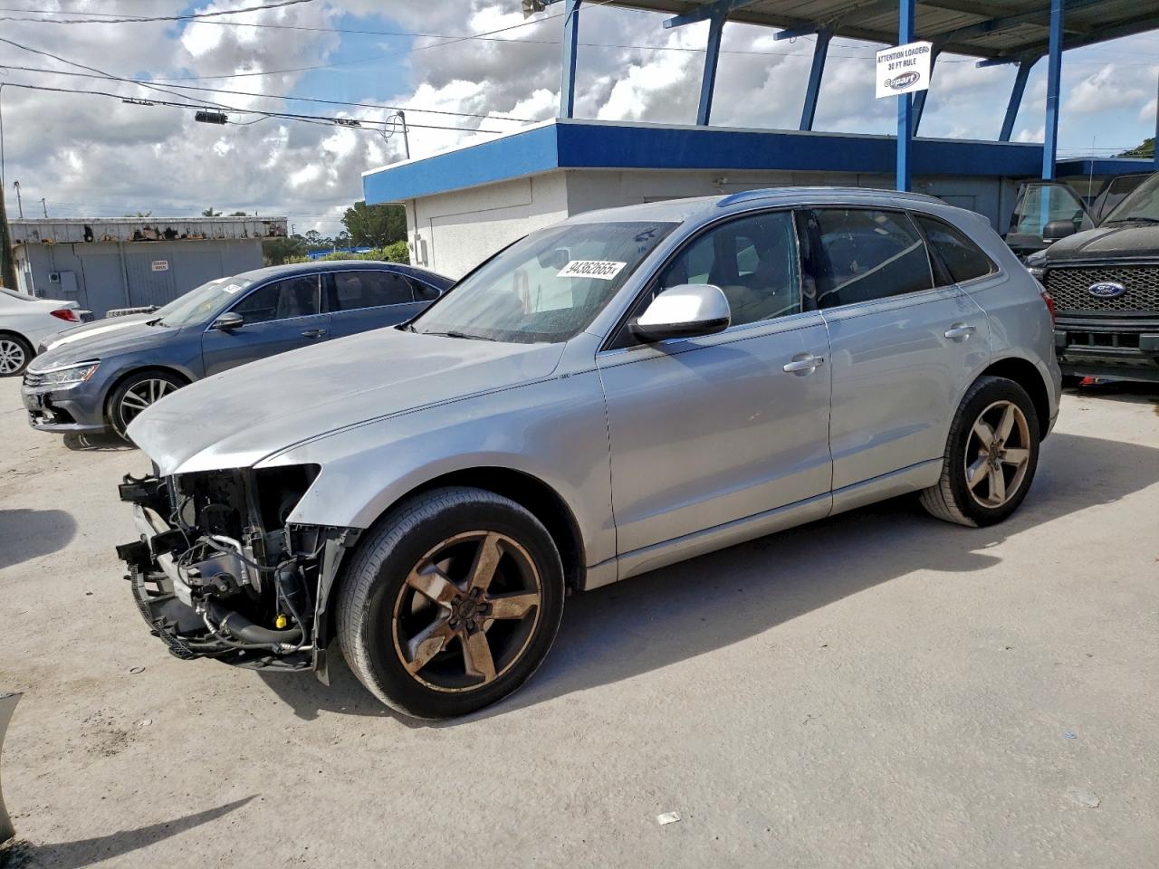 AUDI Q5 PREMIUM PLUS