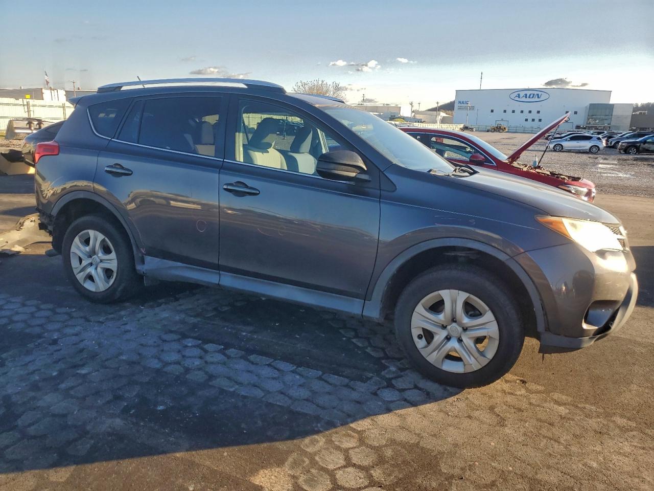 TOYOTA RAV4 LE