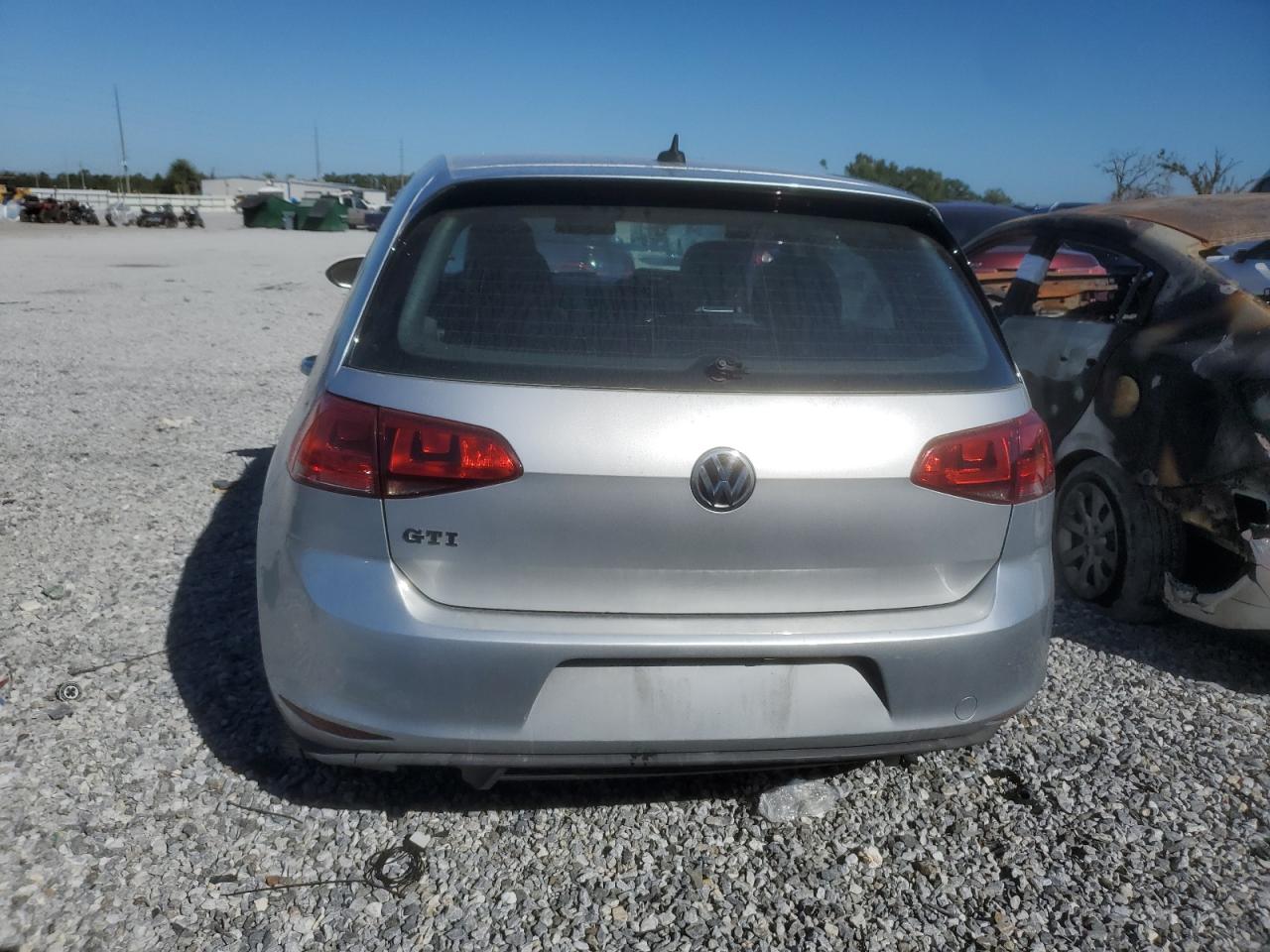 VOLKSWAGEN GOLF GTI S/SE