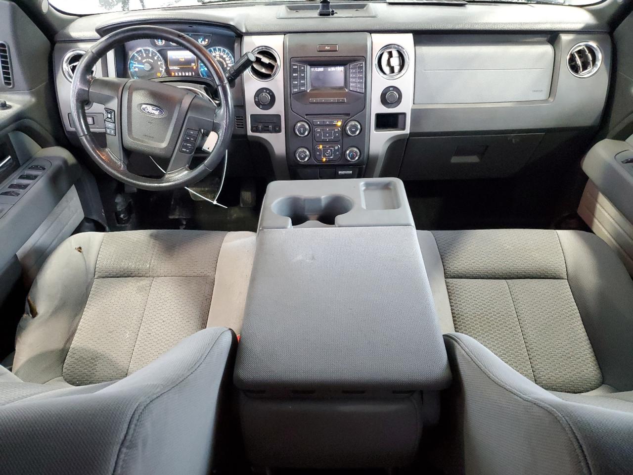 FORD F-150 SUPER CAB