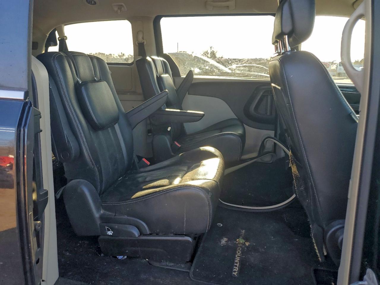 CHRYSLER TOWN & COUNTRY TOURING