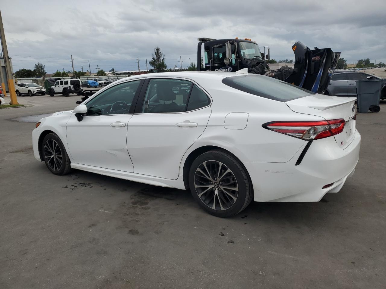 TOYOTA CAMRY L