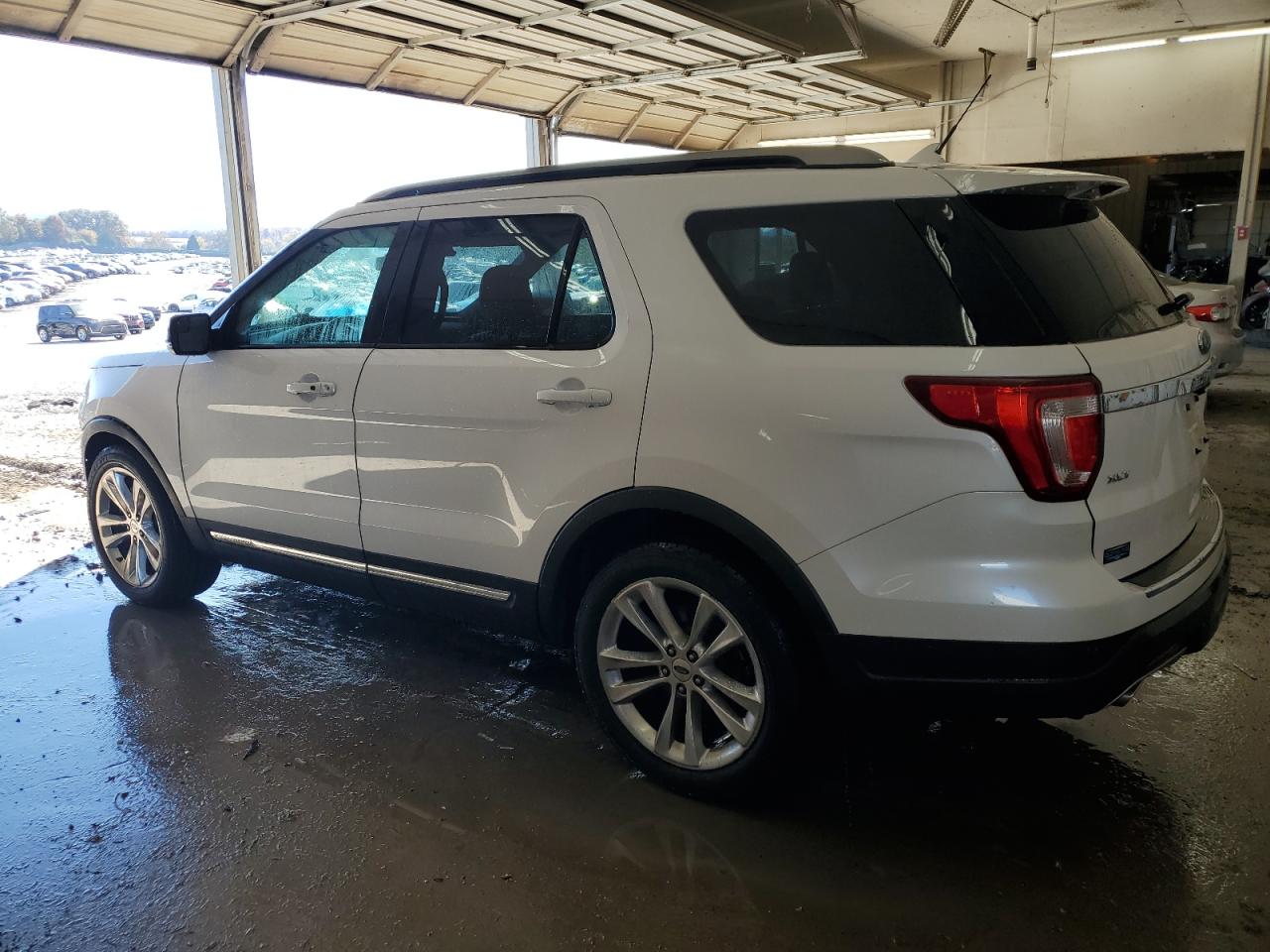 FORD EXPLORER XLT