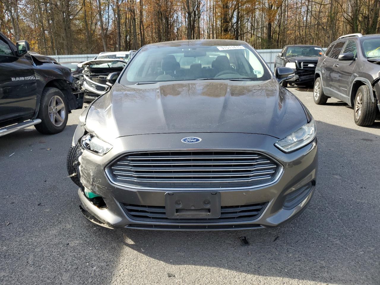 FORD FUSION SE