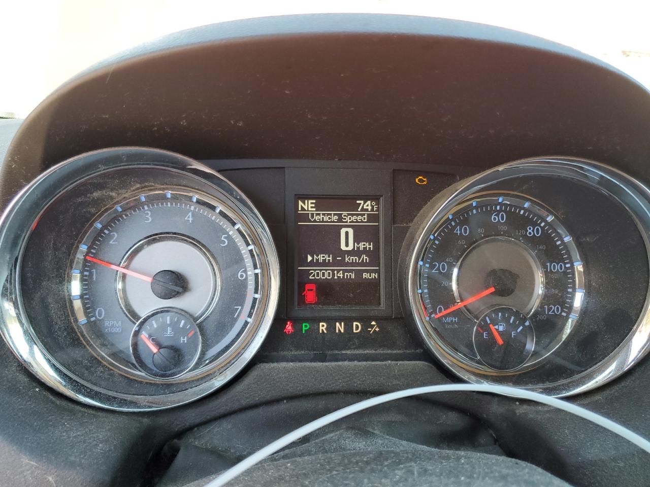 Lot #3302916074 2014 CHRYSLER TOWN & COU