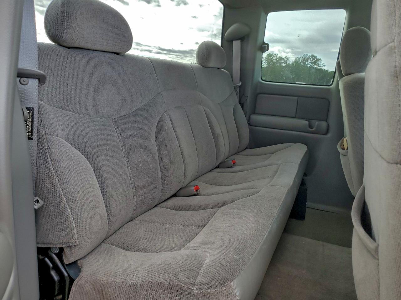 Lot #3297171875 2000 GMC NEW SIERRA