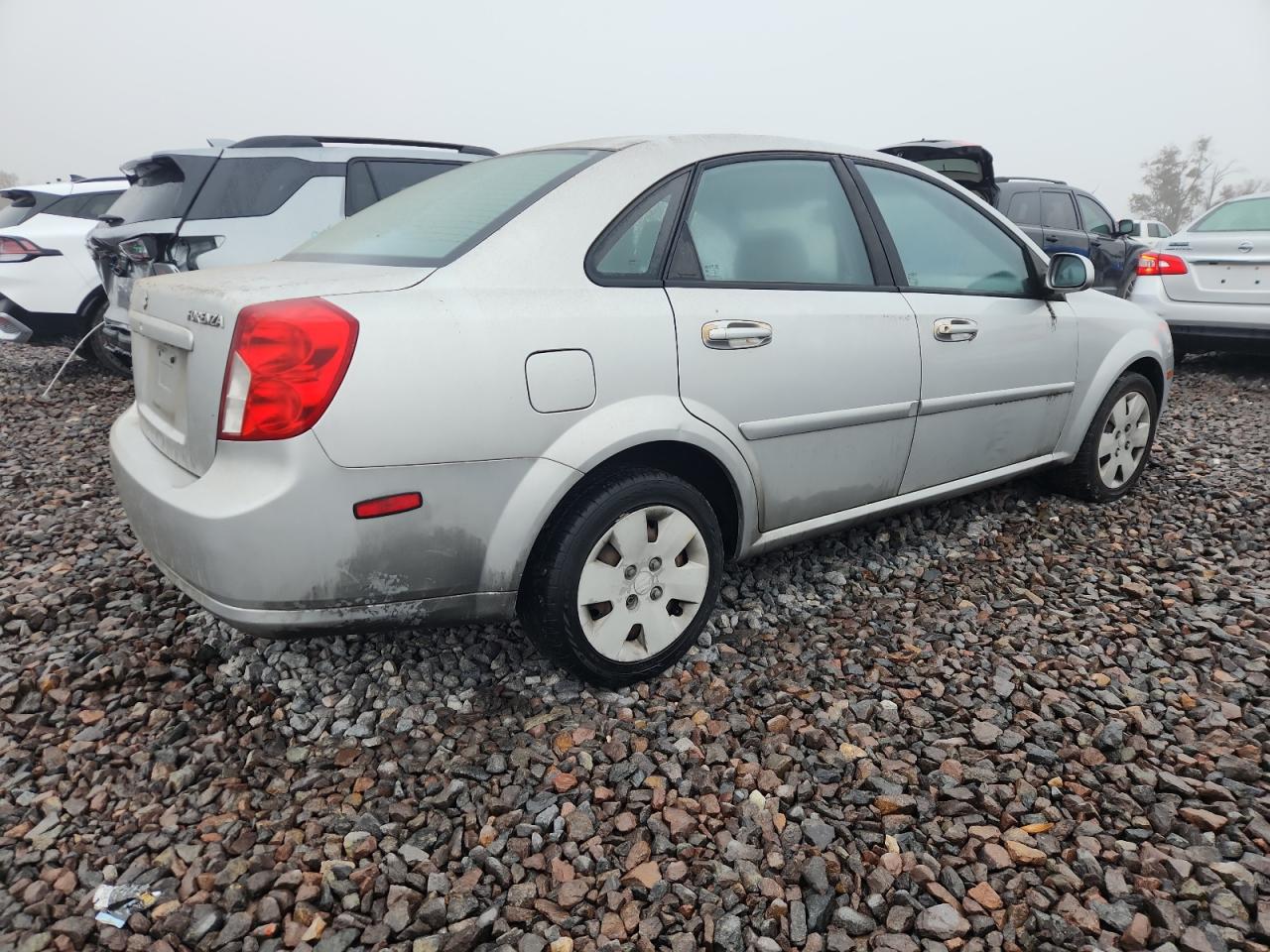 Lot #3296303423 2008 SUZUKI FORENZA