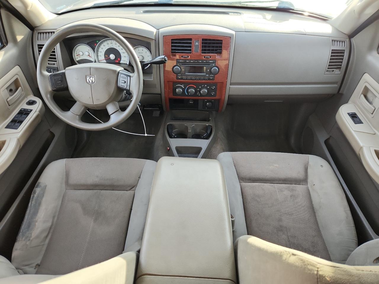 Lot #3286928233 2005 DODGE DAKOTA QUA