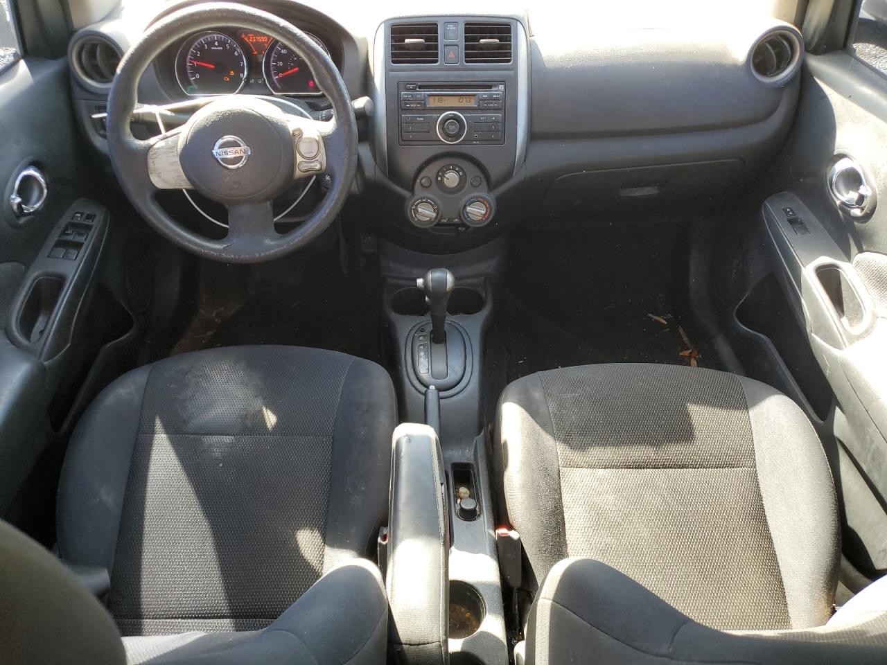 NISSAN VERSA S