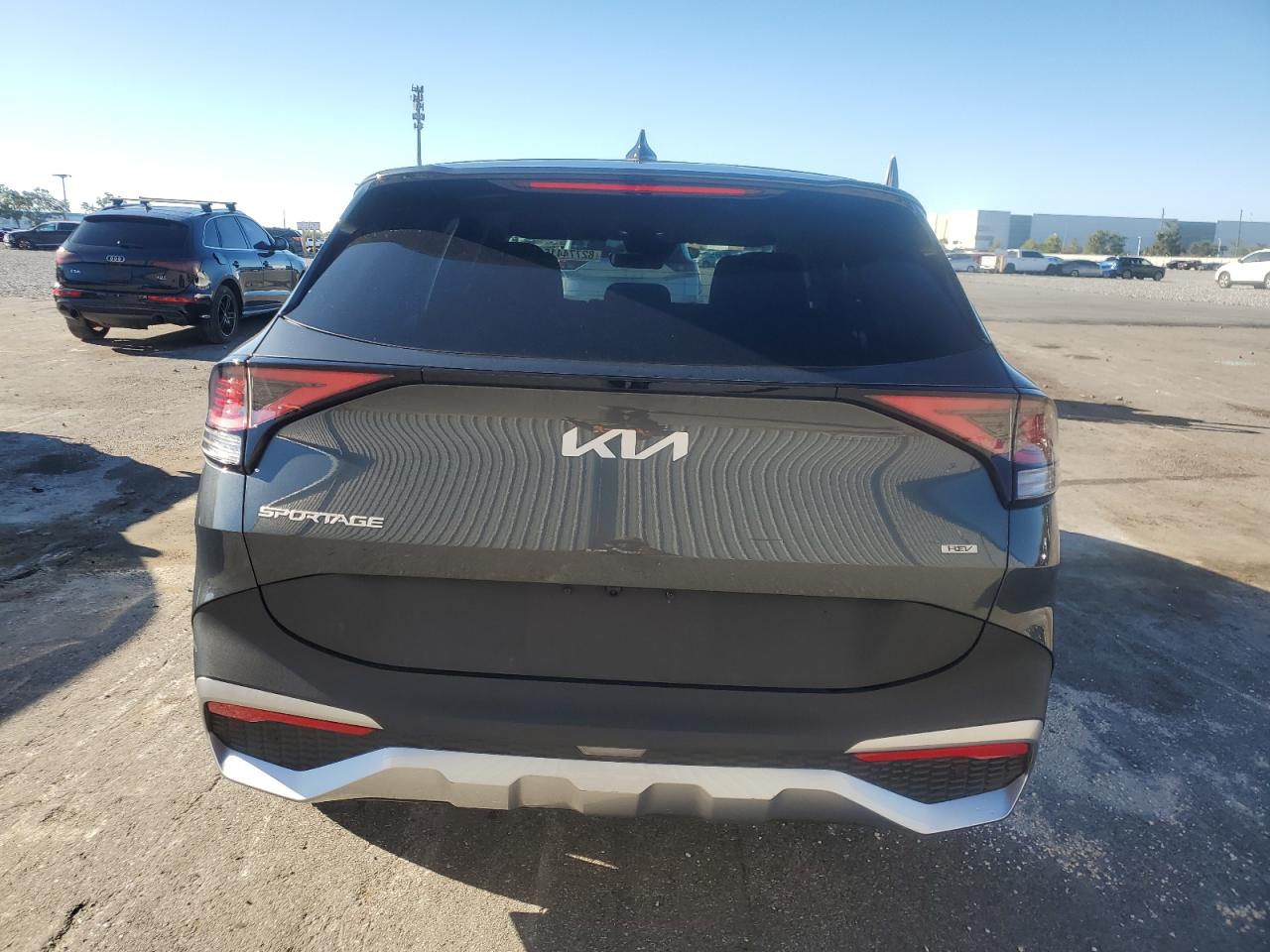 KIA SPORTAGE LX