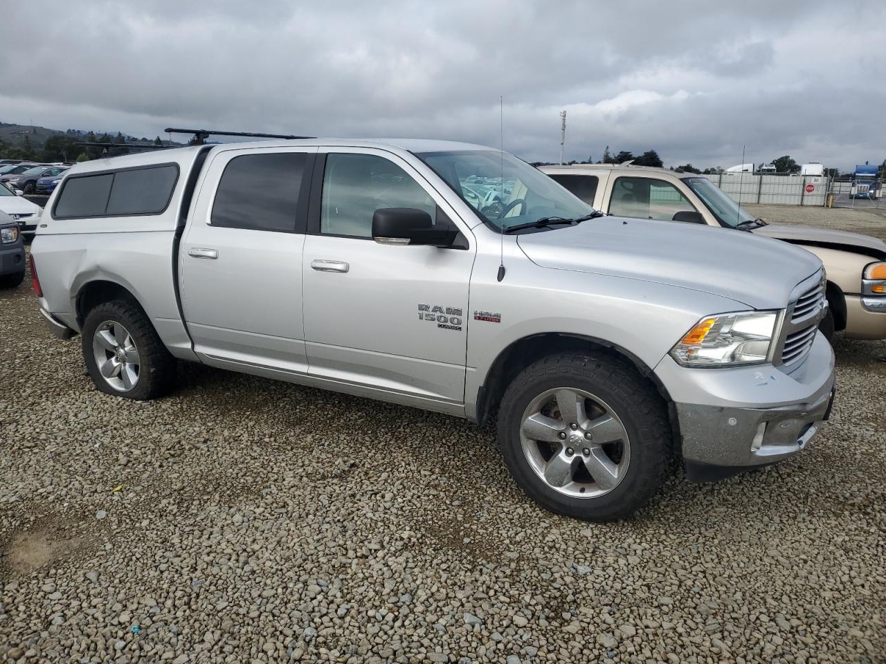 RAM 1500 SLT