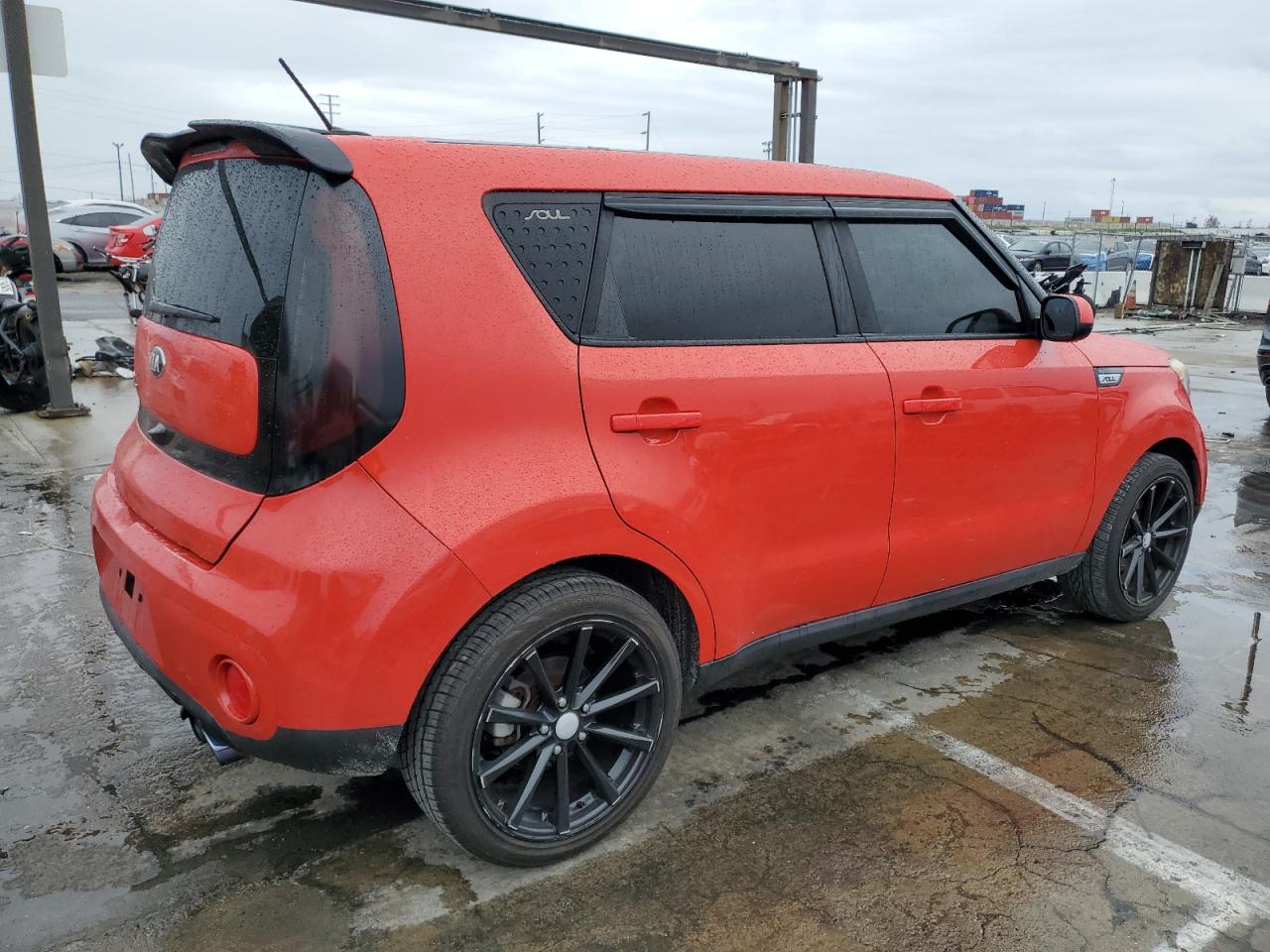 KIA SOUL +