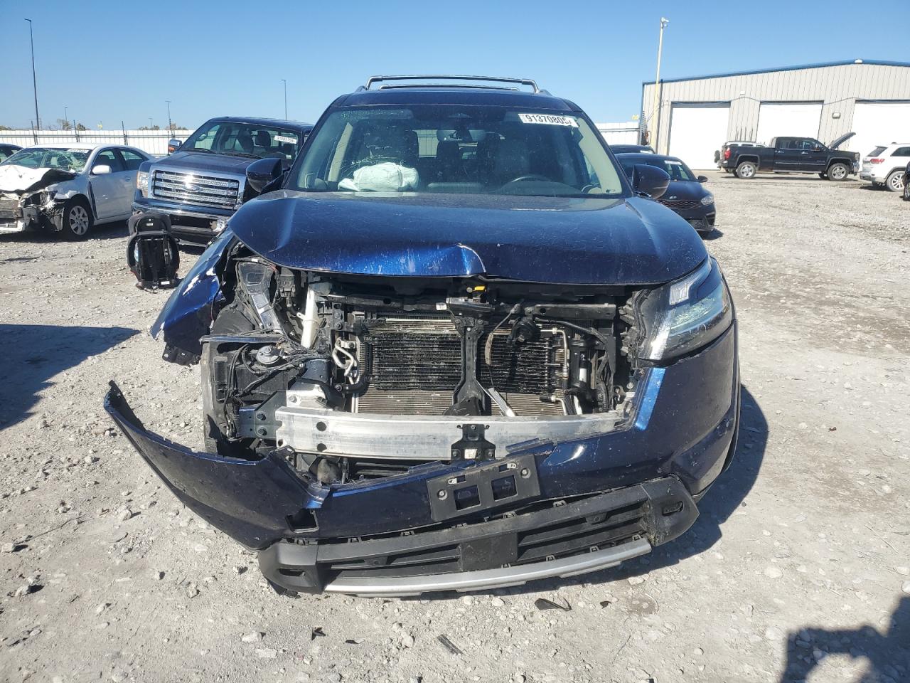 NISSAN PATHFINDER SL