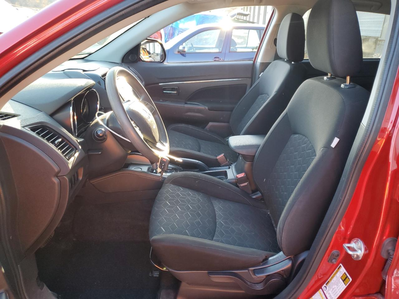 MITSUBISHI OUTLANDER ES