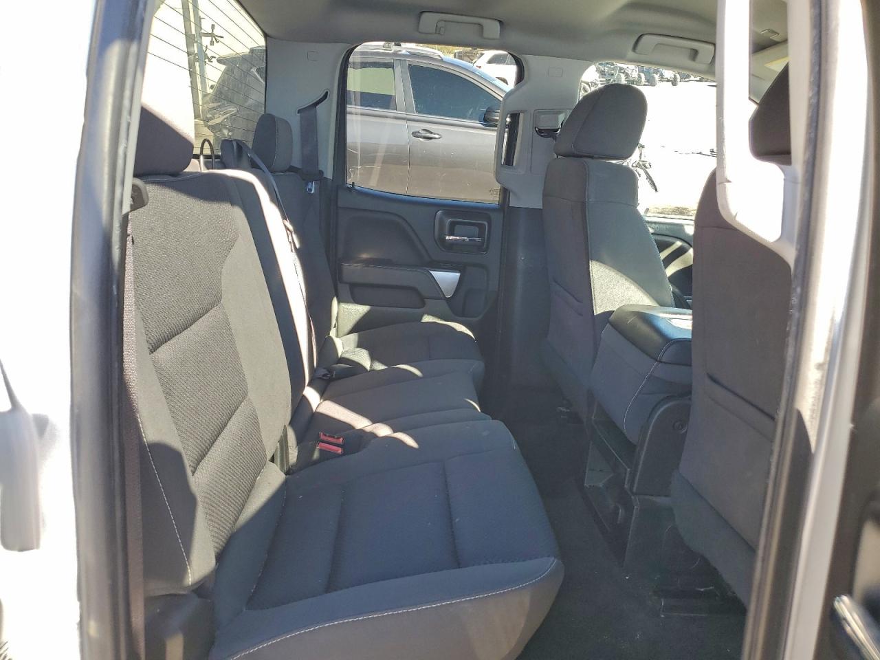 CHEVROLET SILVERADO C1500 LT