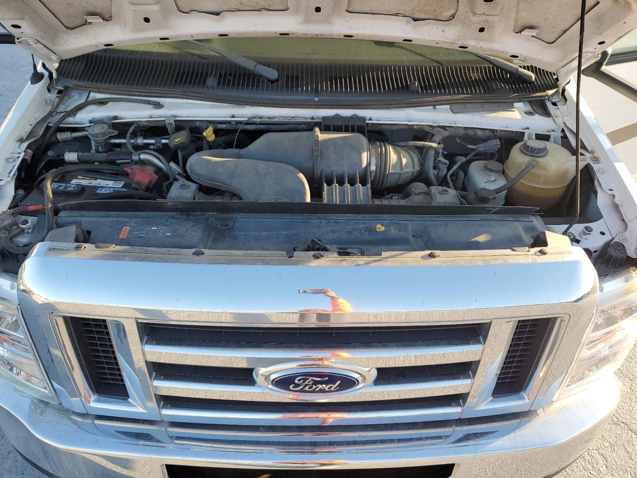 Lot #3311513234 2017 FORD ECONOLINE