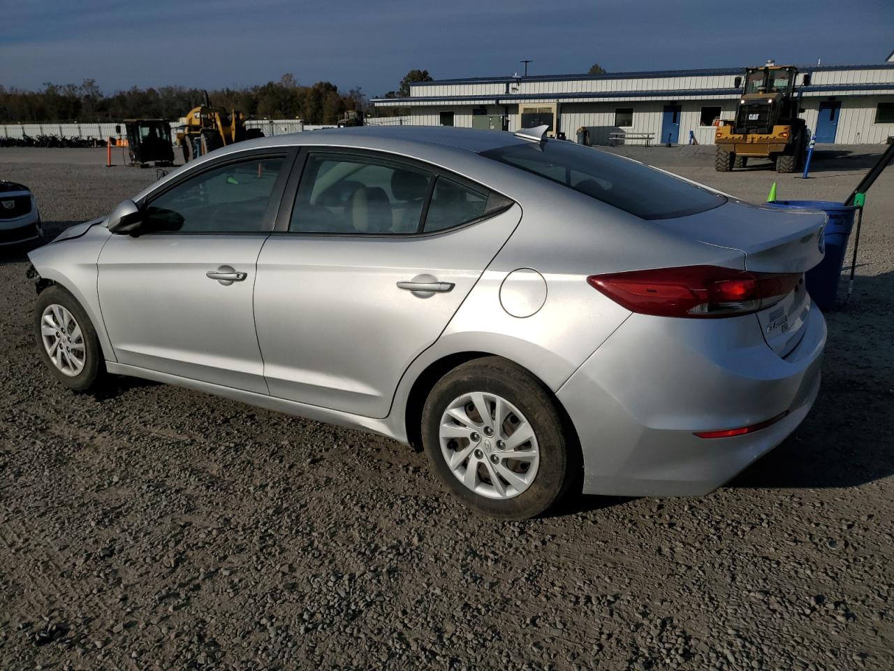 HYUNDAI ELANTRA SE