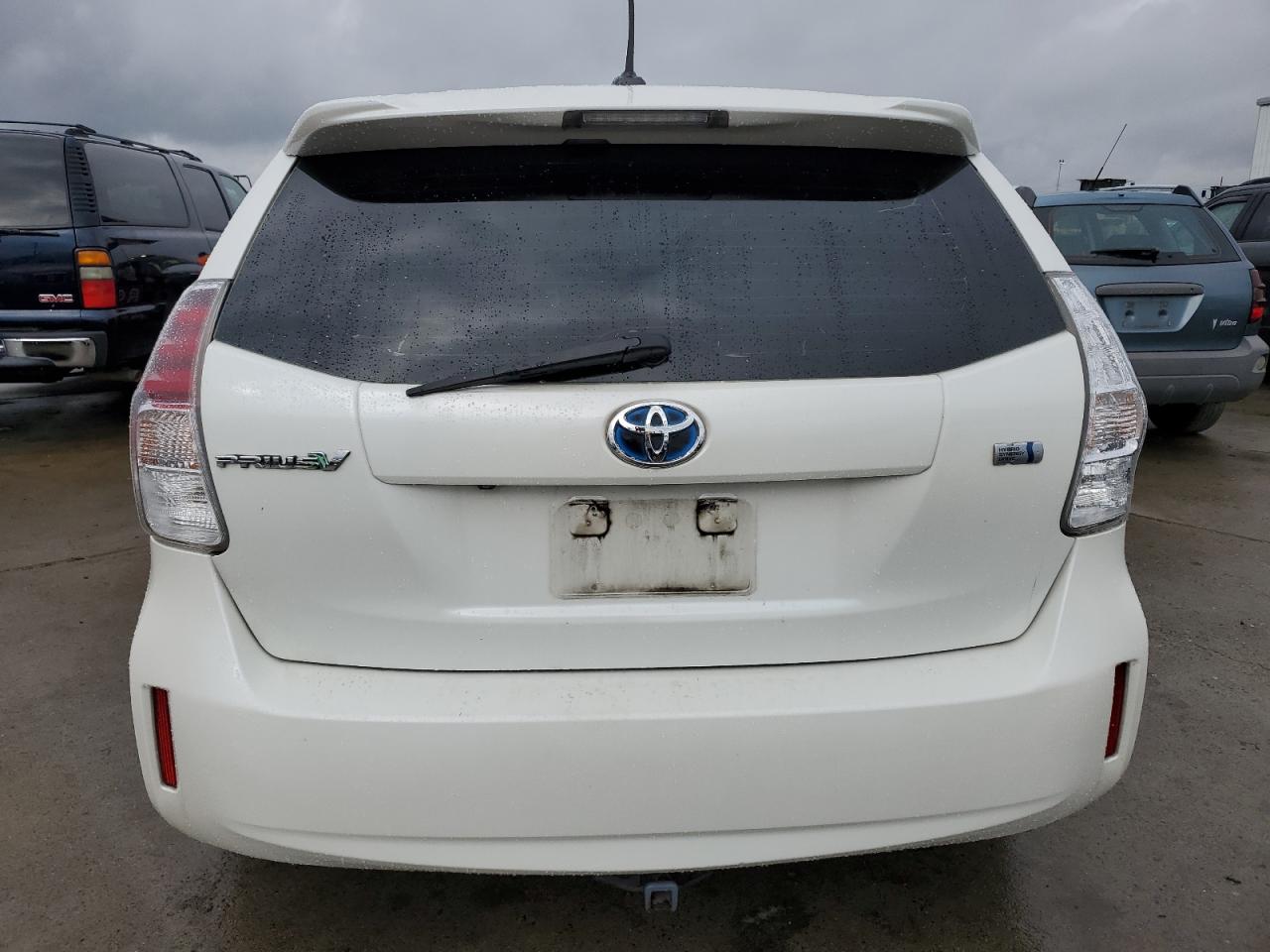 Lot #3310637734 2013 TOYOTA PRIUS V