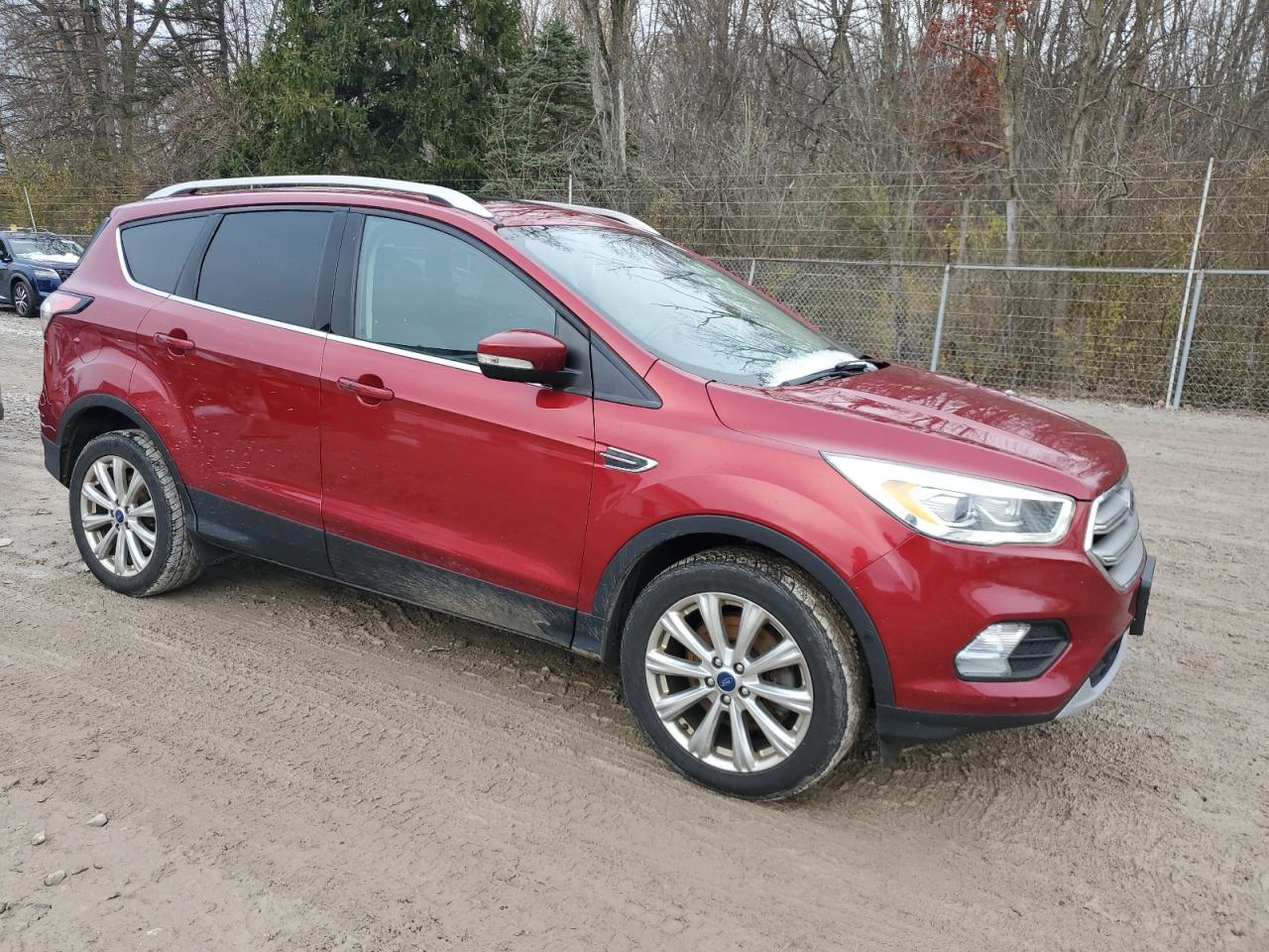 FORD ESCAPE TITANIUM