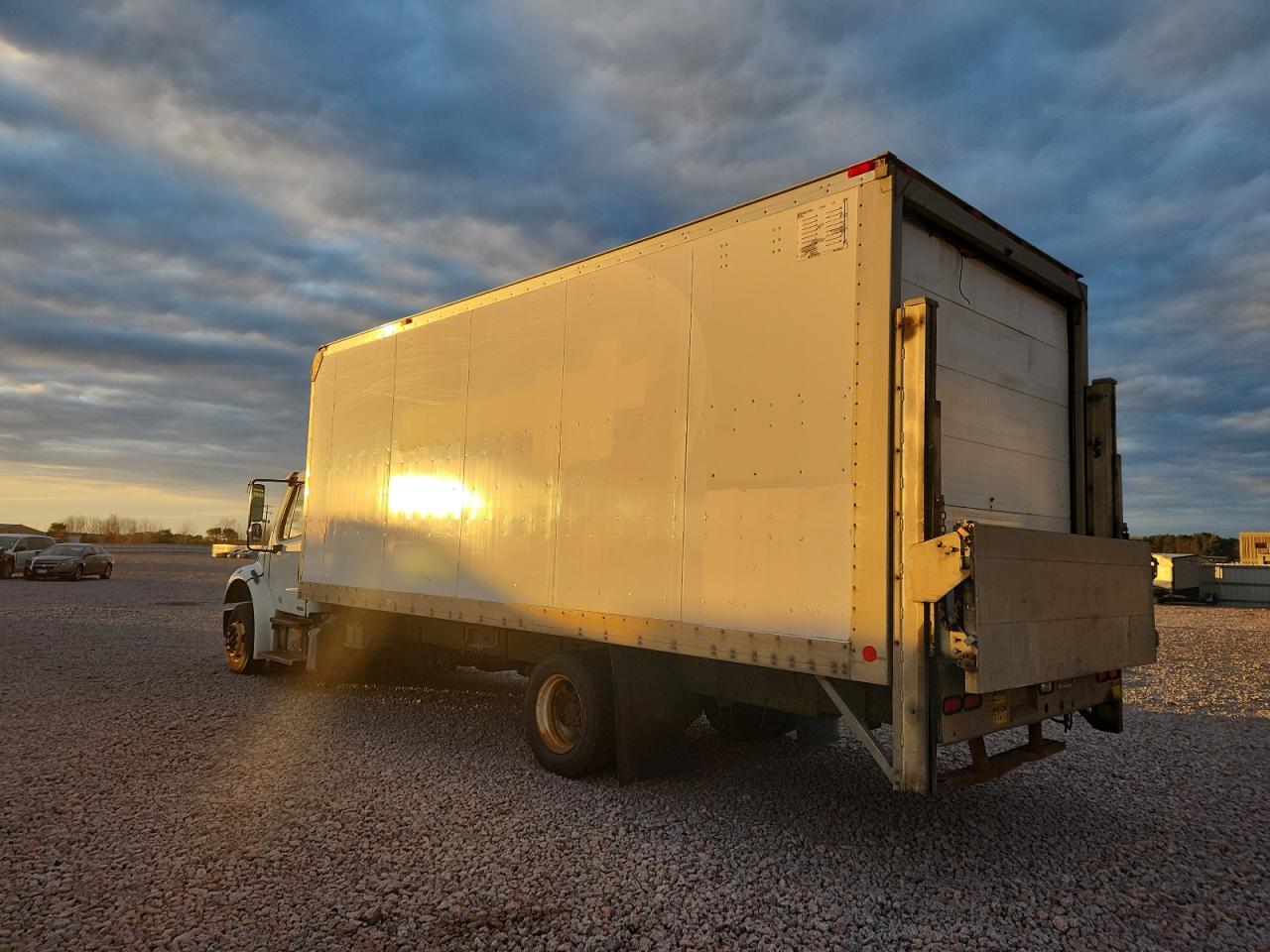 Lot #3283830422 2011 FREIGHTLINER M2