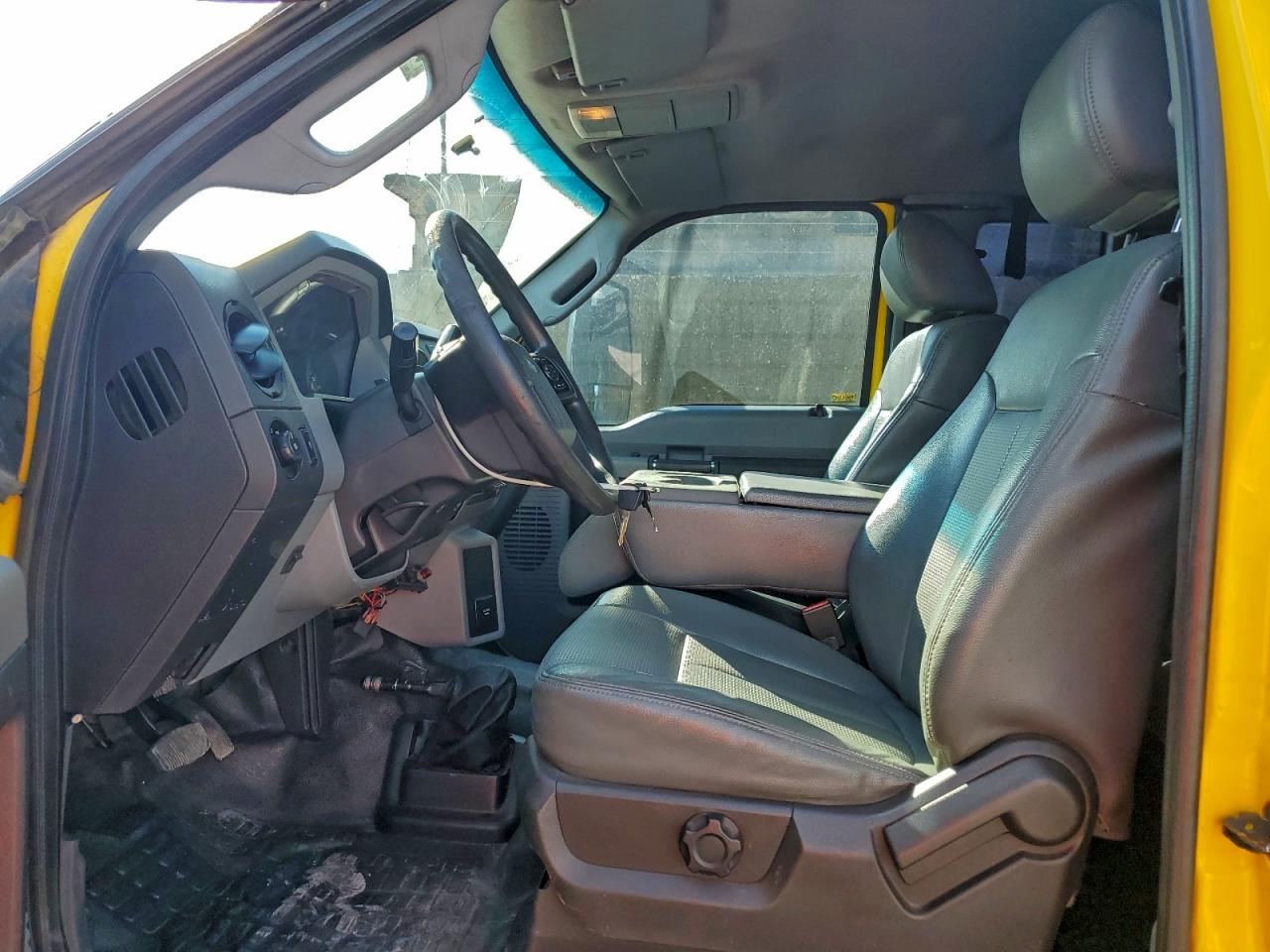 FORD F650 SUPER DUTY