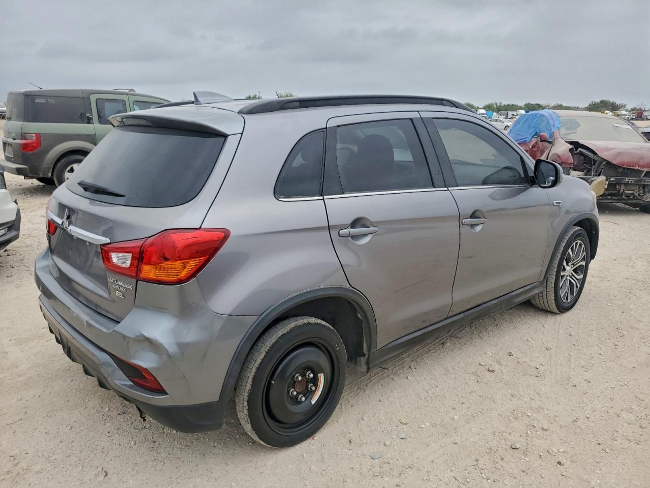 MITSUBISHI OUTLANDER SEL