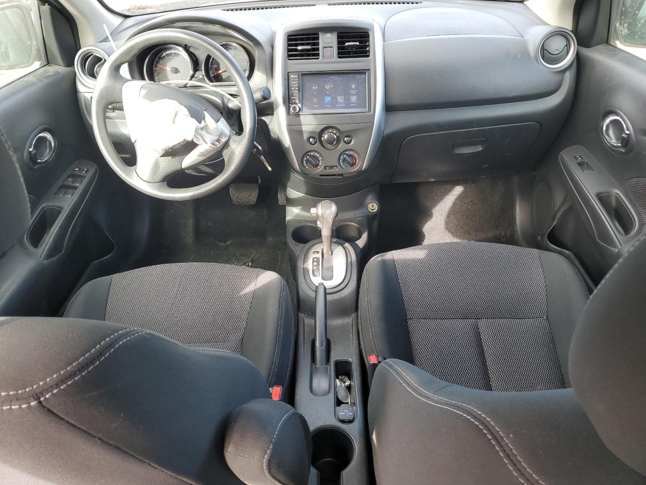 NISSAN VERSA S