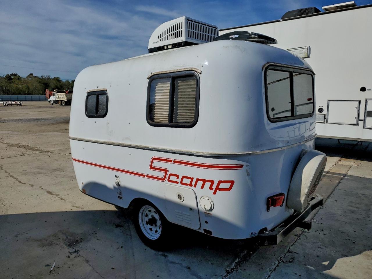 Lot #3298072170 2022 SPIL 13 FRONT BATH TRAILER