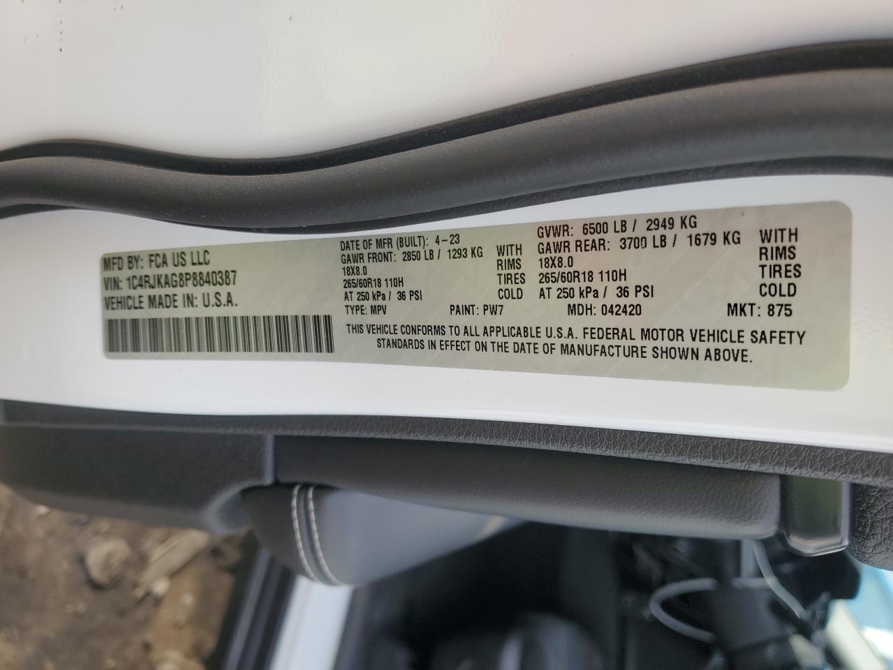 JEEP GRAND CHEROKEE L LAREDO