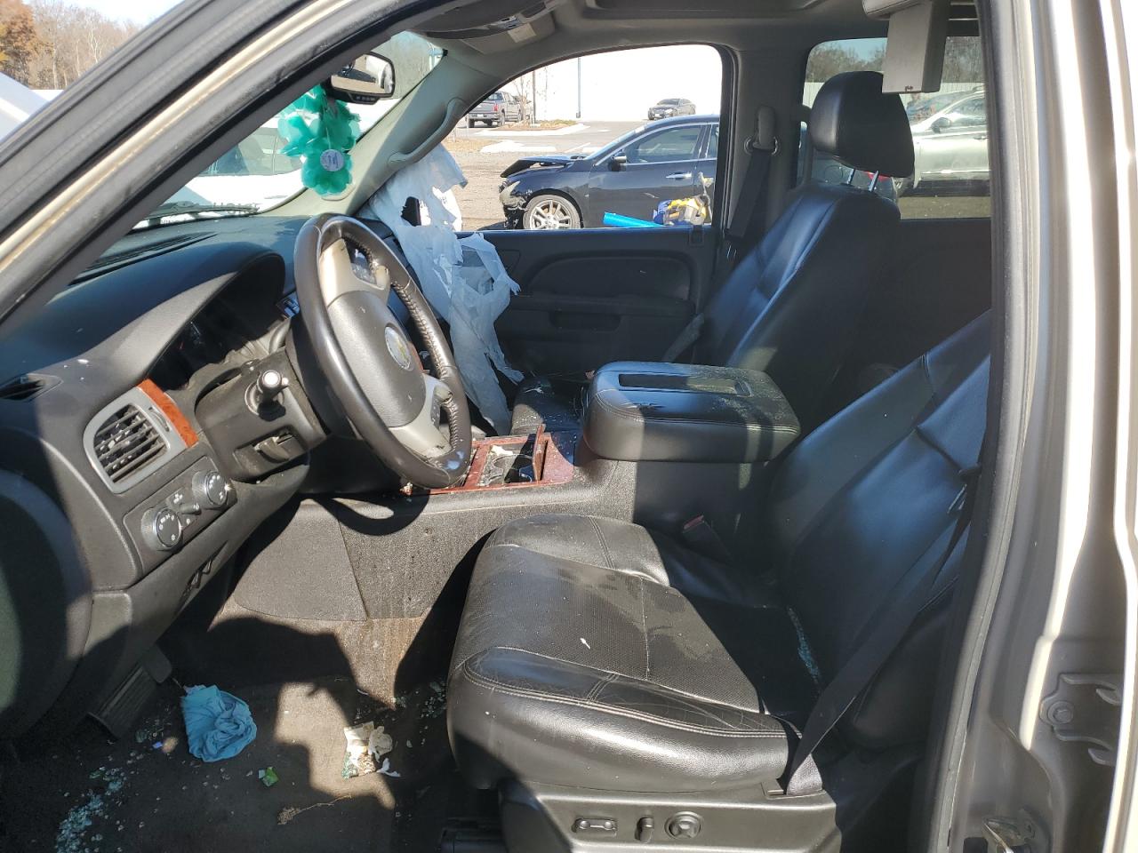 CHEVROLET TAHOE K1500 LTZ