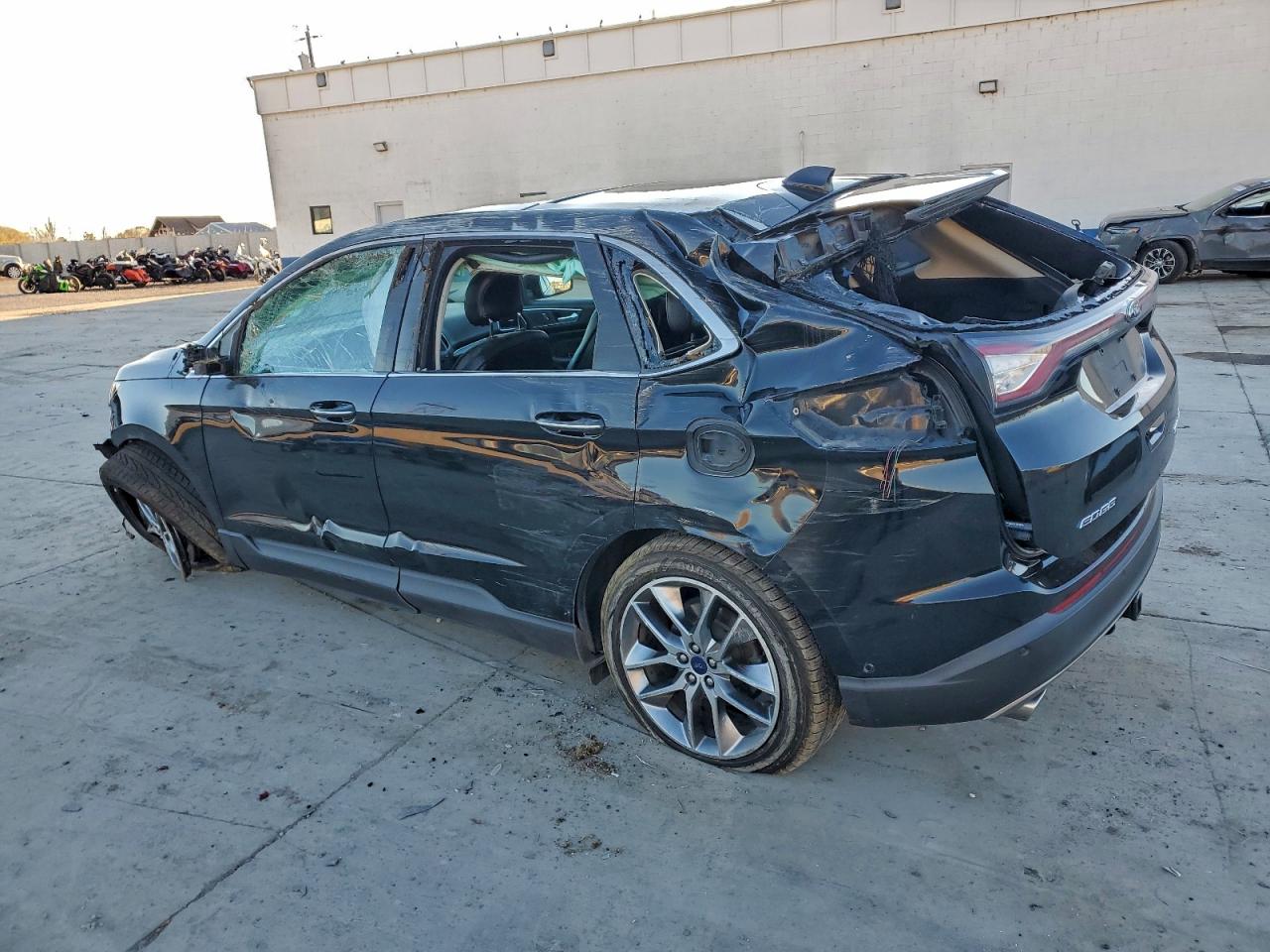 FORD EDGE TITANIUM