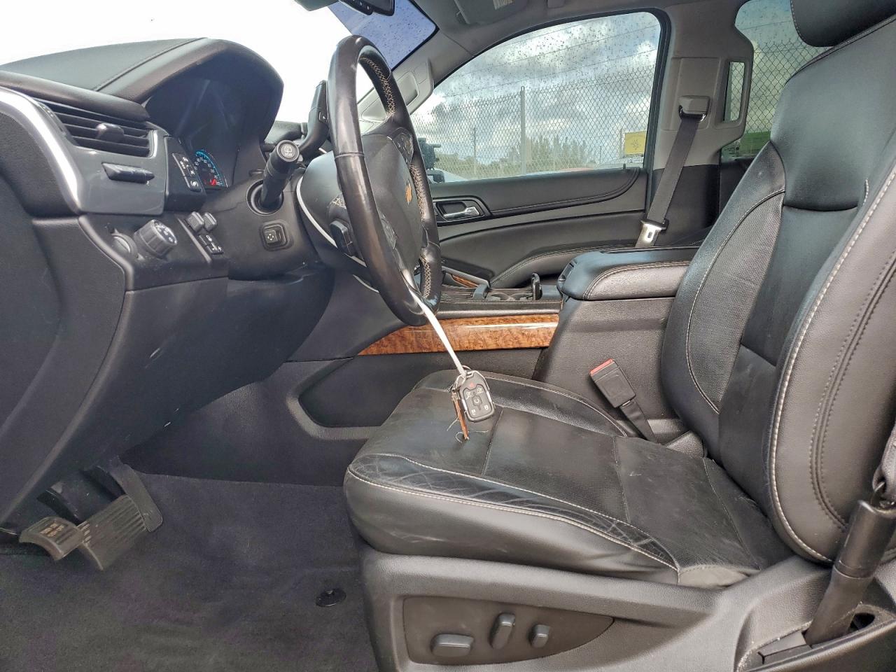 CHEVROLET SUBURBAN C1500 PREMIER