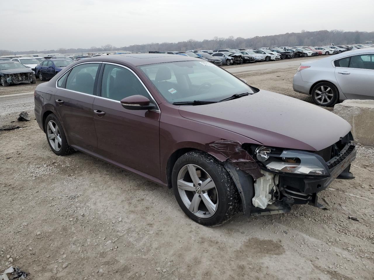 VOLKSWAGEN PASSAT SE