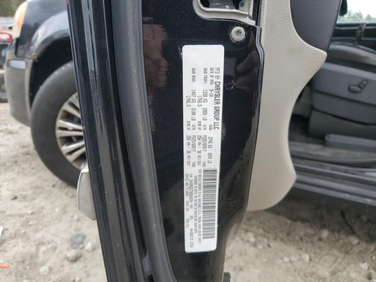 CHRYSLER TOWN & COUNTRY LIMITED