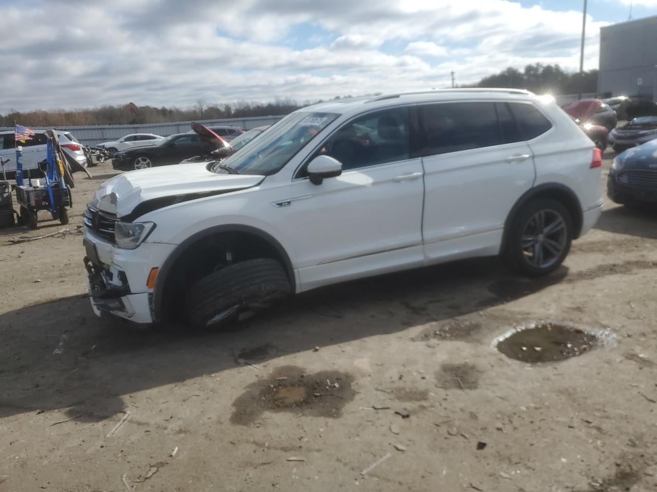 VOLKSWAGEN TIGUAN SE