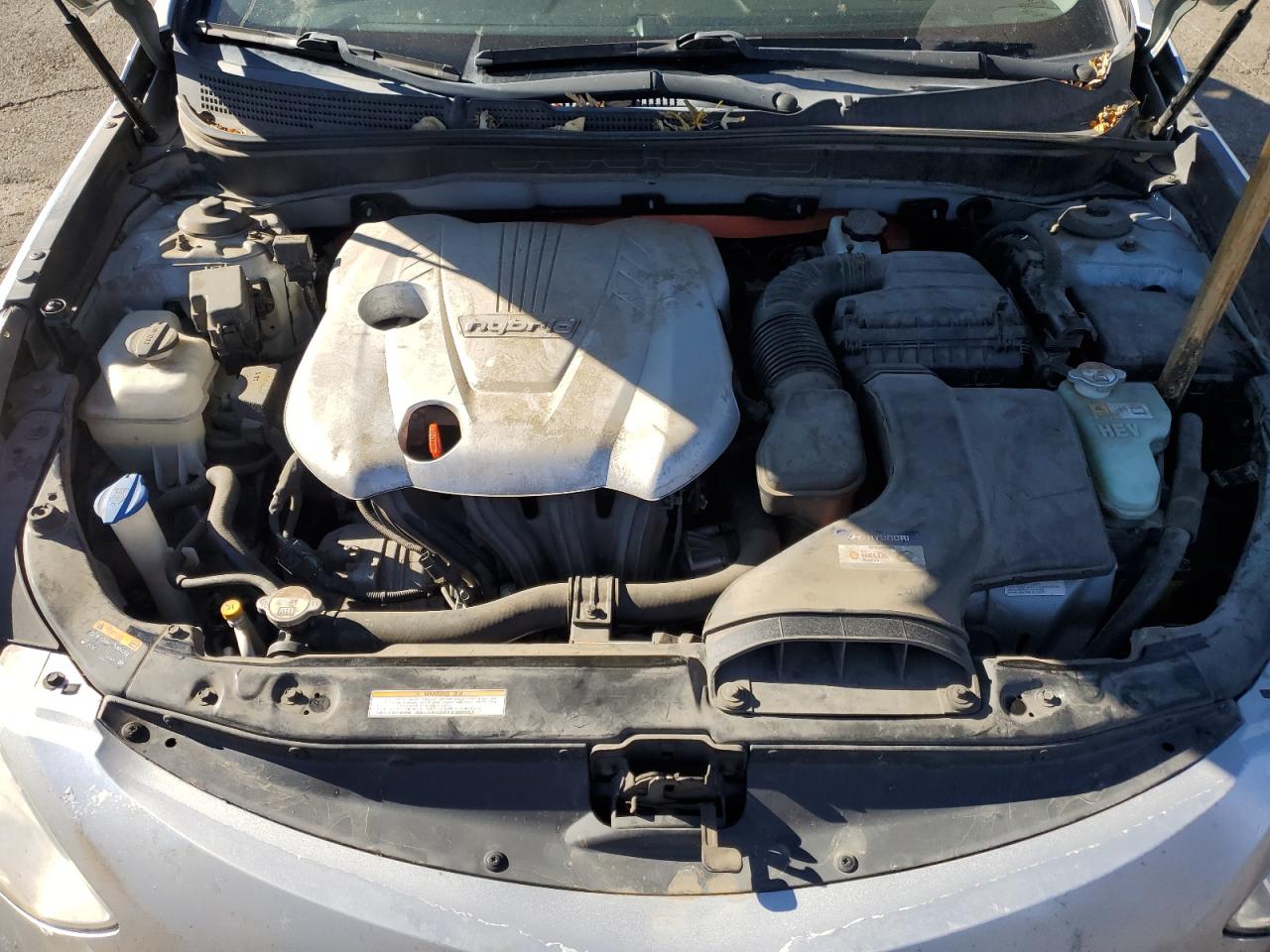 HYUNDAI SONATA HYBRID