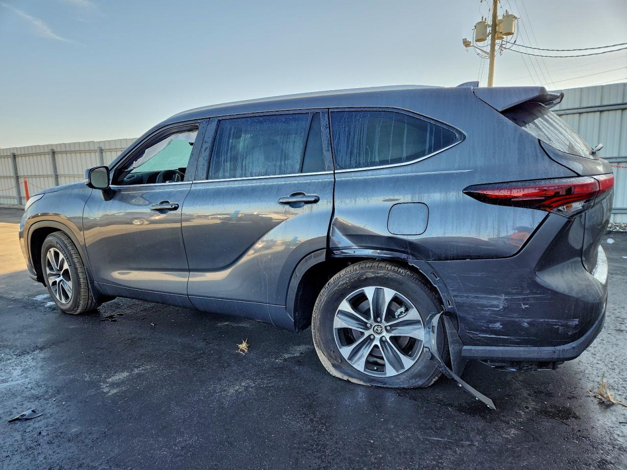 TOYOTA HIGHLANDER LE