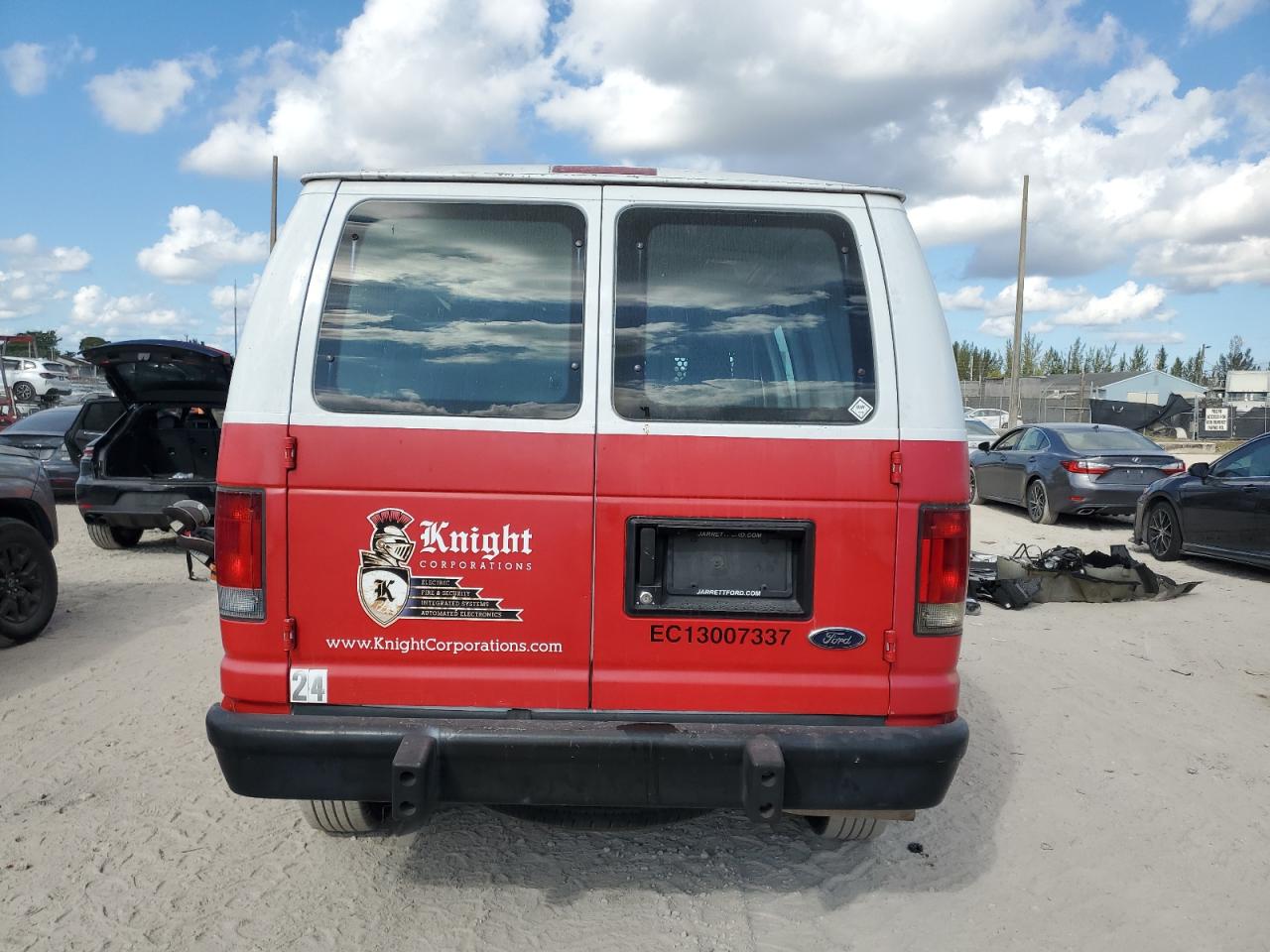 FORD ECONOLINE E250 VAN