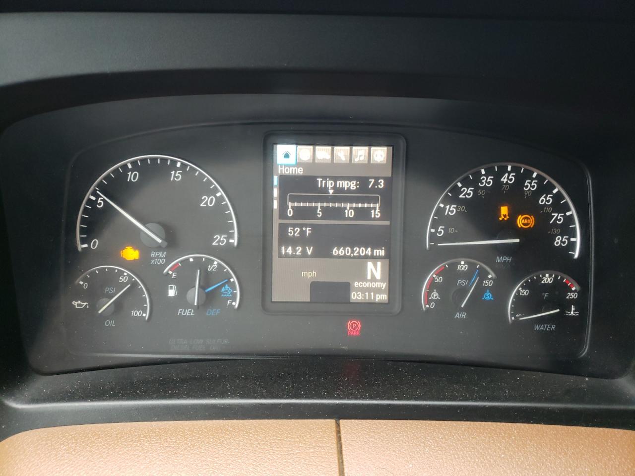 Lot #3296260463 2019 FREIGHTLINER CASCADIA 1