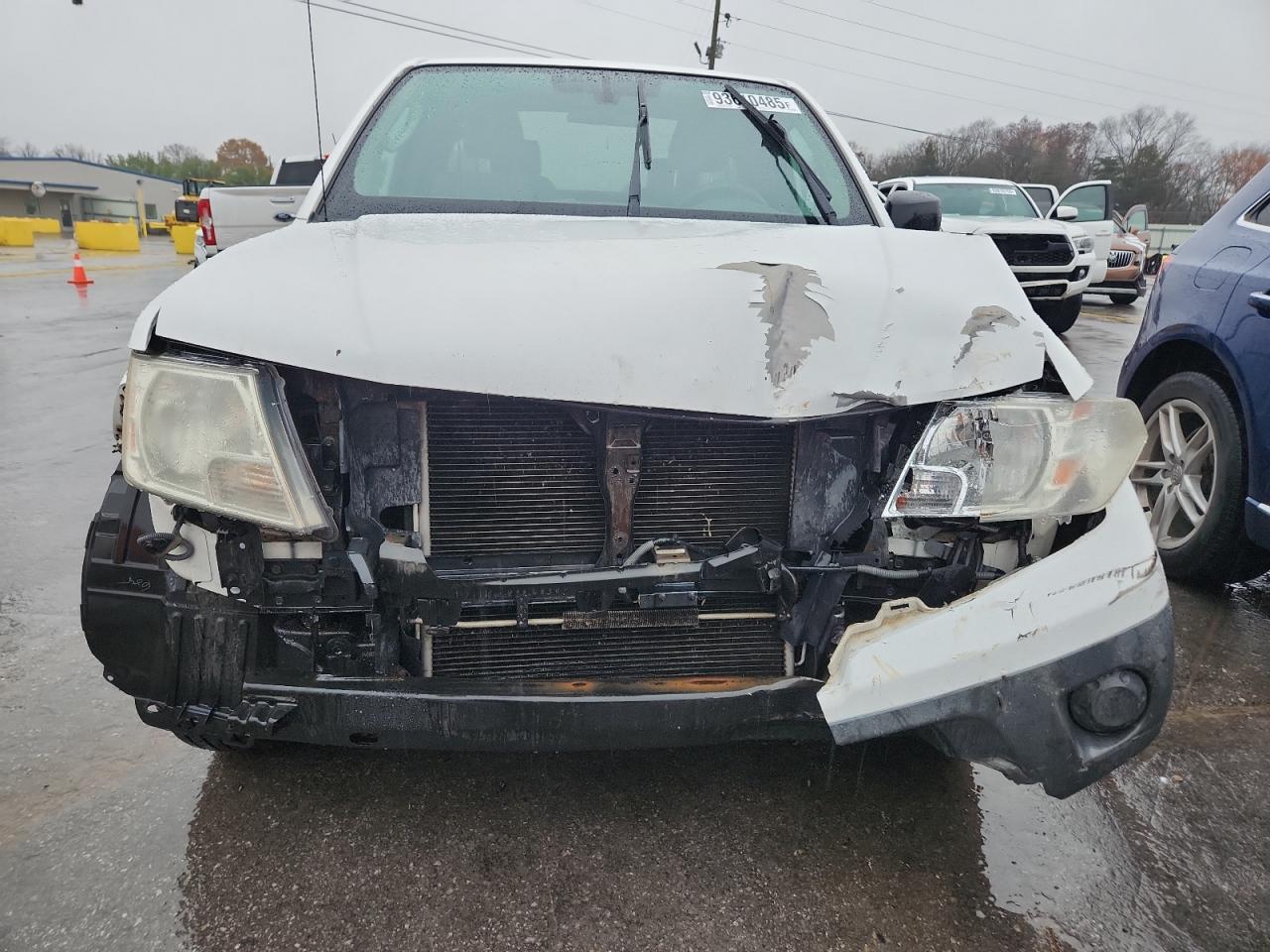 NISSAN FRONTIER KING CAB SE